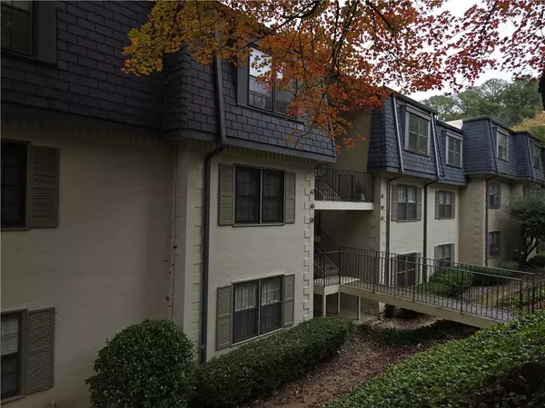 60 Lamsden LN NW, Atlanta, GA 30327