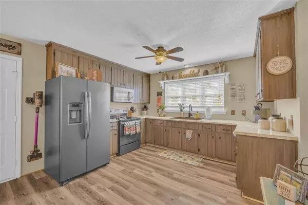 Commerce, GA 30529,1136 Hoods Mill RD