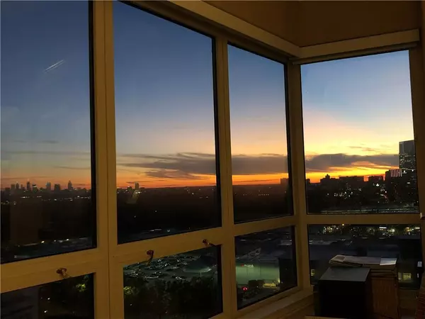 Atlanta, GA 30326,3475 Oak Valley RD NE #2110