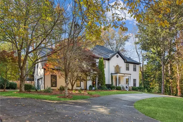 Atlanta, GA 30327,5460 E Idlewood LN