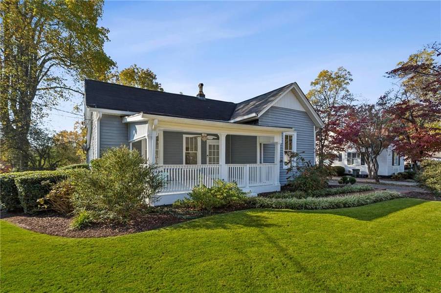 327 Stewart AVE NW, Marietta, GA 30064