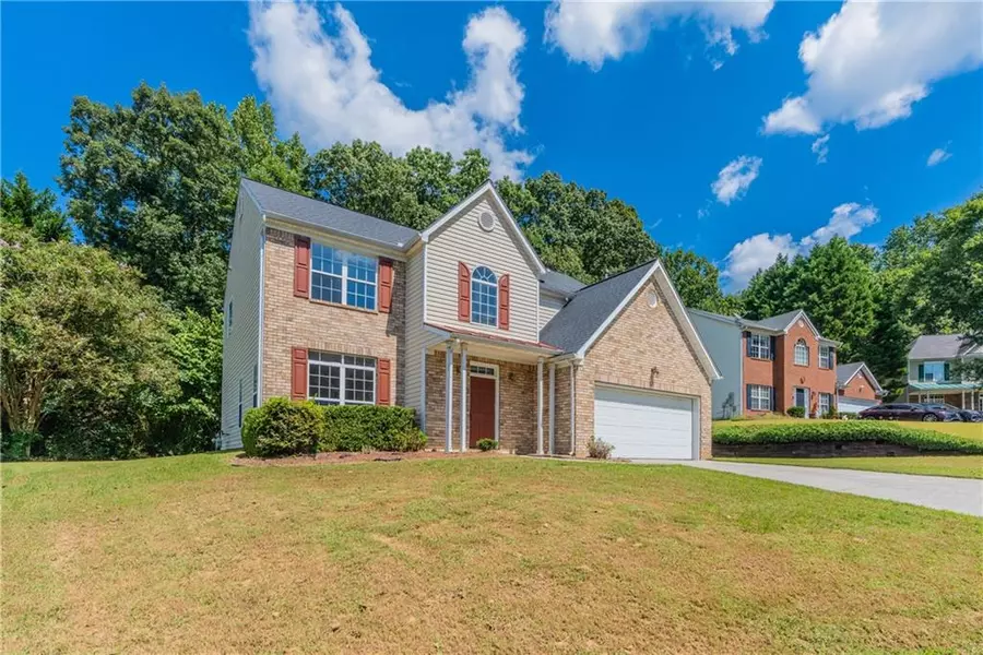 818 Pond View CT, Sugar Hill, GA 30518