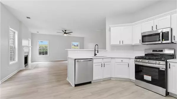 Sugar Hill, GA 30518,818 Pond View CT