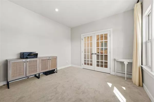 Mcdonough, GA 30253,1013 CLIMBING ROSE WAY