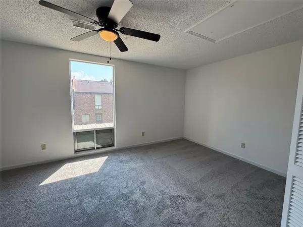 Ellenwood, GA 30294,19 A Little Mountain VLG