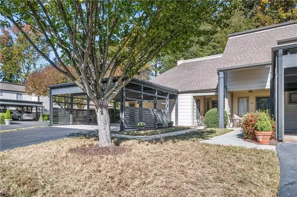 25 Forrest PL, Atlanta, GA 30328