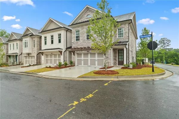 Peachtree Corners, GA 30092,5480 Bandolino LN #423