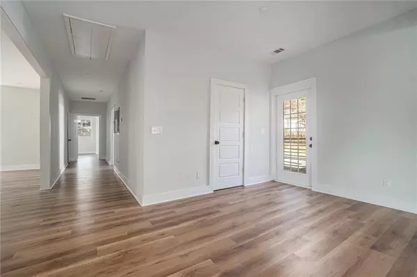 Atlanta, GA 30310,1510 Olympian WAY