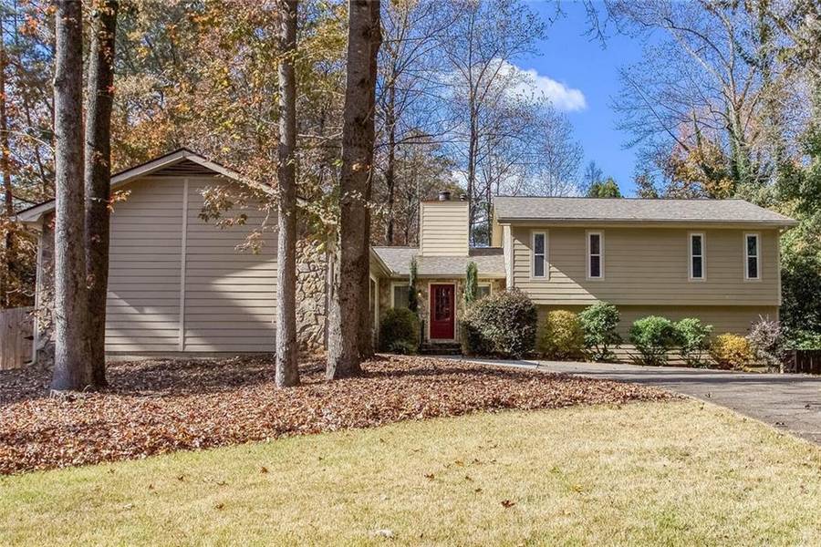 2269 CHIMNEY SPRINGS DR, Marietta, GA 30062