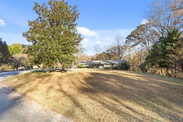 Roswell, GA 30075,13355 Holly RD