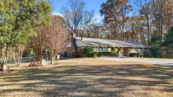 13355 Holly RD, Roswell, GA 30075
