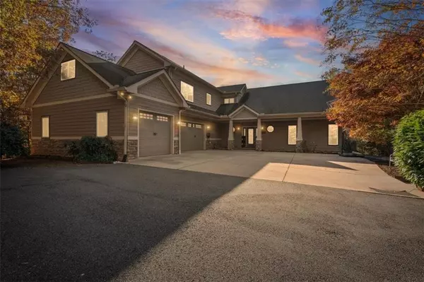 37 Oak Hill LN NW, Cartersville, GA 30121