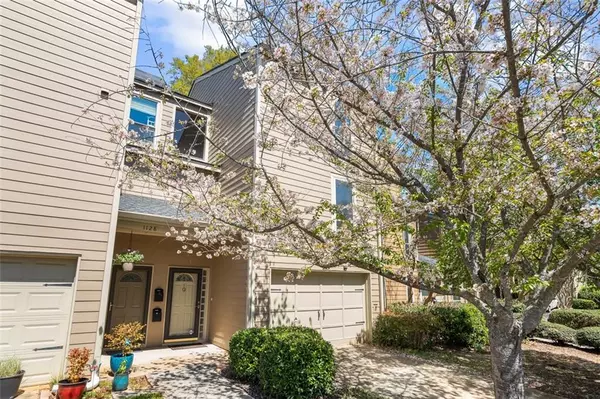 Atlanta, GA 30339,1127 Riverbend Club DR SE