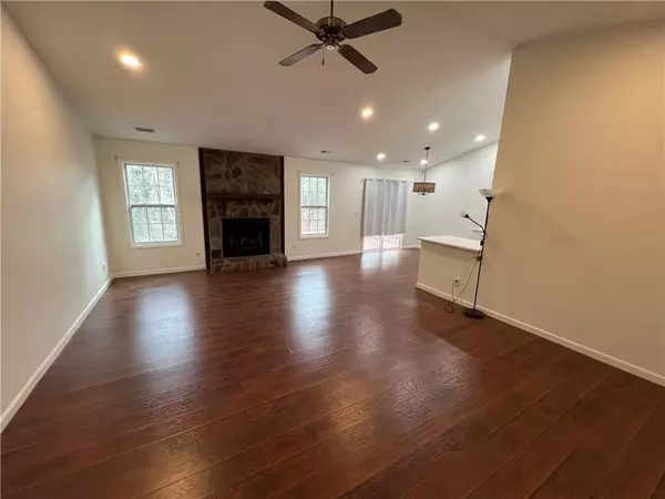 Lawrenceville, GA 30043,1260 Della WAY