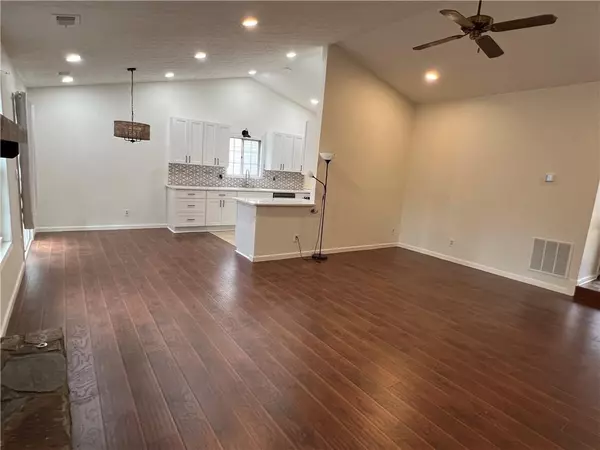 Lawrenceville, GA 30043,1260 Della WAY