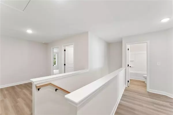 Acworth, GA 30102,328 Colsen DR