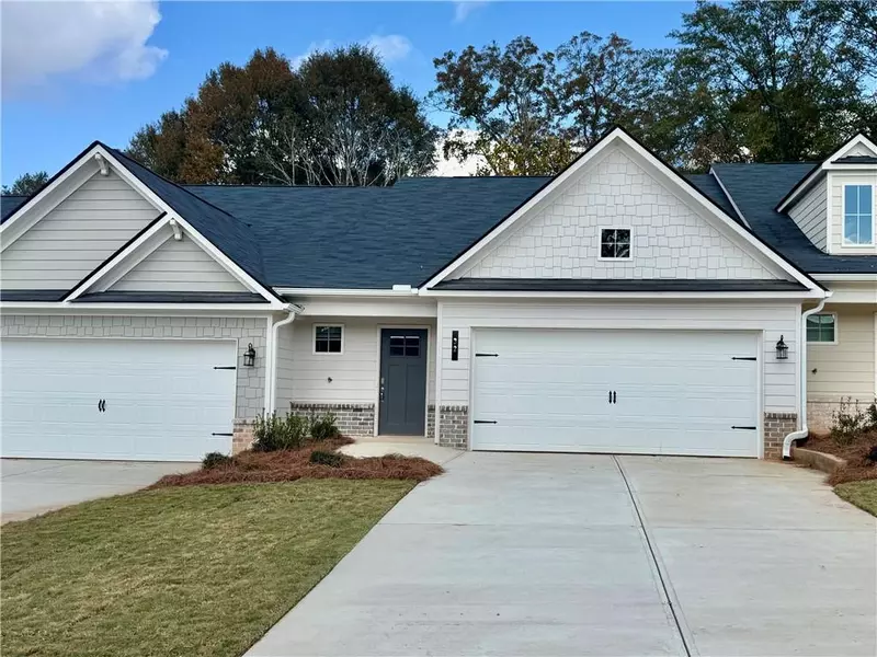 32 Silver Leaf LN, Dawsonville, GA 30534