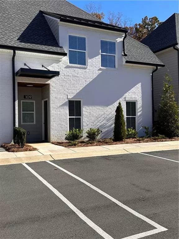 Rome, GA 30161,109 Chateau DR SE