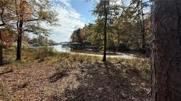 Eatonton, GA 31024,618 S Steel Bridge RD