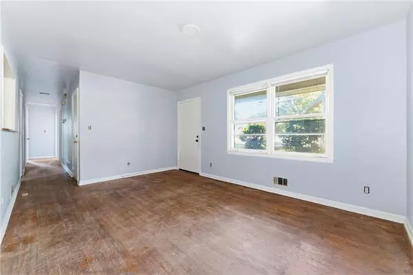 Marietta, GA 30066,3060 Sandy Plains RD