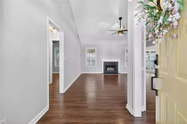 Sugar Hill, GA 30518,5683 Riverside Walk DR