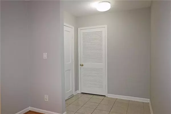 Atlanta, GA 30327,40 GLENALD WAY NW