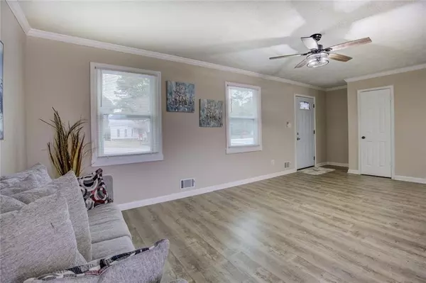 Conyers, GA 30012,3073 Kathy LN NW