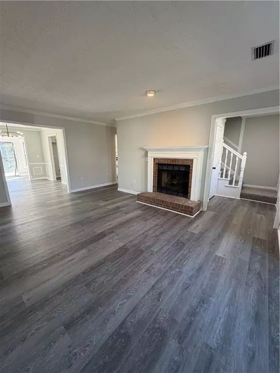 Tucker, GA 30084,243 Triple Oaks DR