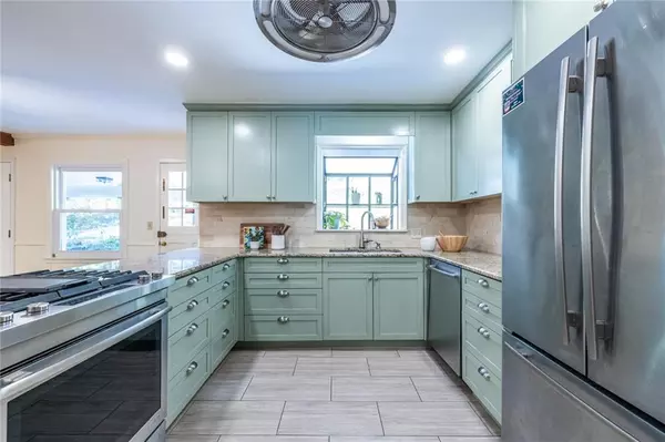 Avondale Estates, GA 30002,1067 Hess DR