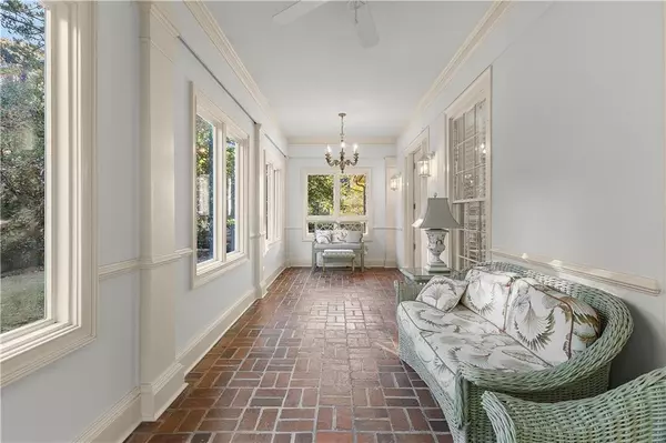 Dunwoody, GA 30338,1706 Womack RD