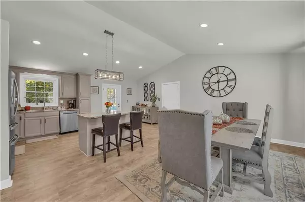 Lawrenceville, GA 30043,1023 Hickory Nut LN