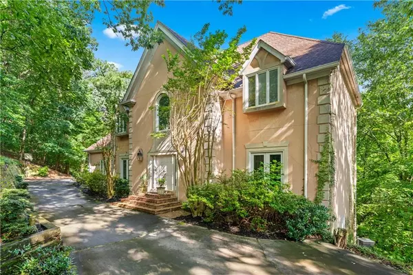 Atlanta, GA 30327,5105 Jett Forest TRL NW