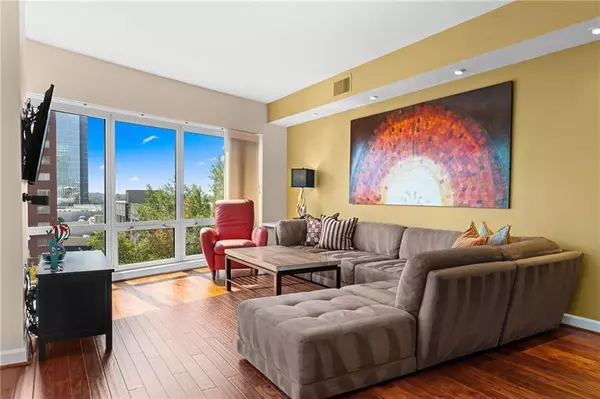 Atlanta, GA 30326,3475 Oak Valley RD NE #470