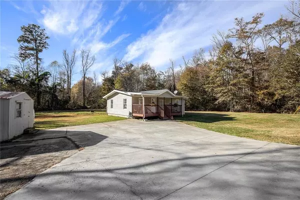 Carrollton, GA 30116,802 Folds RD