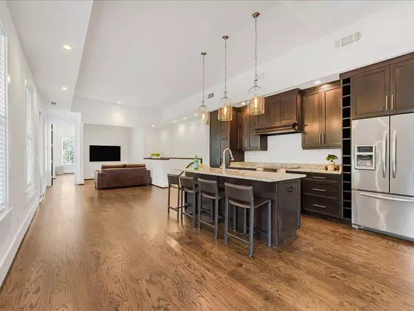 Roswell, GA 30075,1144 Canton ST #205