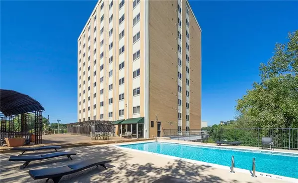 2285 Peachtree RD NE #802, Atlanta, GA 30309