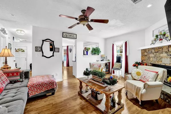 Woodstock, GA 30188,5073 Farm Valley DR NE