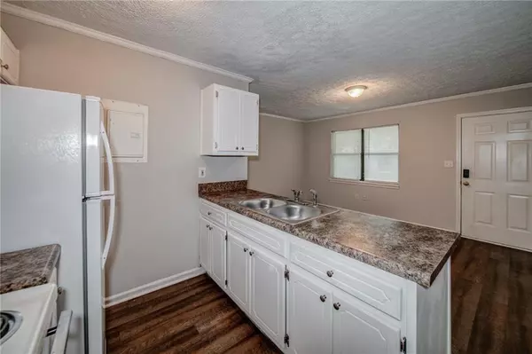 Dallas, GA 30132,341 W Griffin ST #C