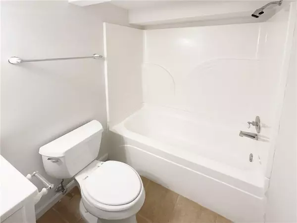 Atlanta, GA 30360,2824 Fontainebleau DR