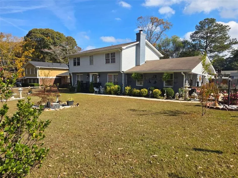 2303 COUNTRY CLUB DR SE, Conyers, GA 30013