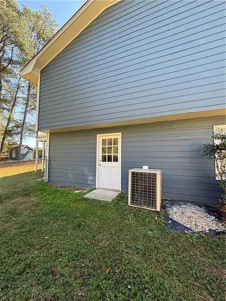 2142 Graystone Pkwy, Grayson, GA 30017