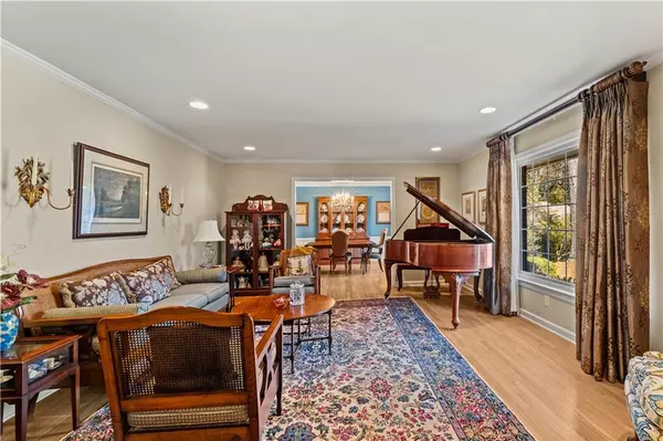 Atlanta, GA 30342,4810 Cherrywood LN NE