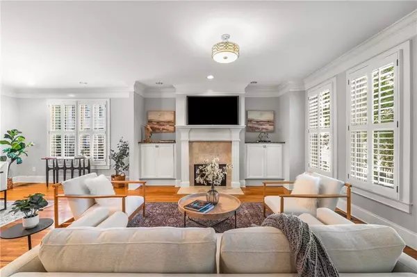 102 Knob Hills CIR, Decatur, GA 30030