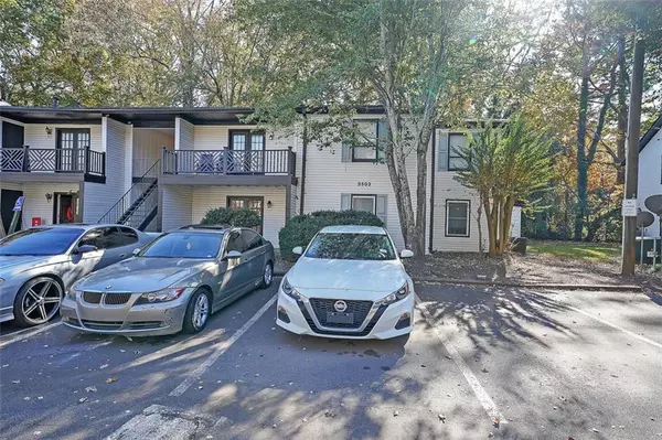 3603 WOODBRIAR CIR #M, Tucker, GA 30084