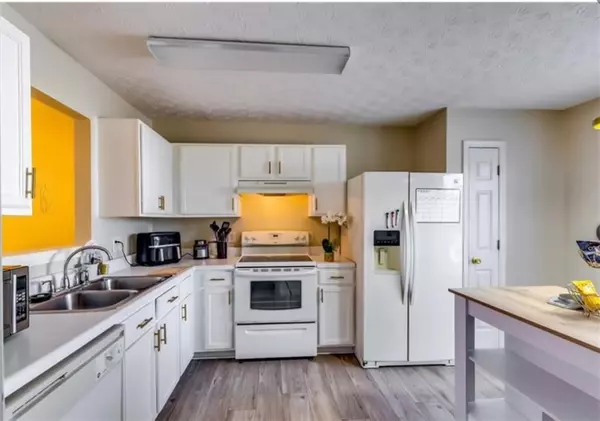 Riverdale, GA 30296,7720 Bernardo DR