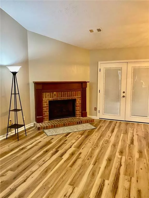 Alpharetta, GA 30022,385 BIRCH RILL DR