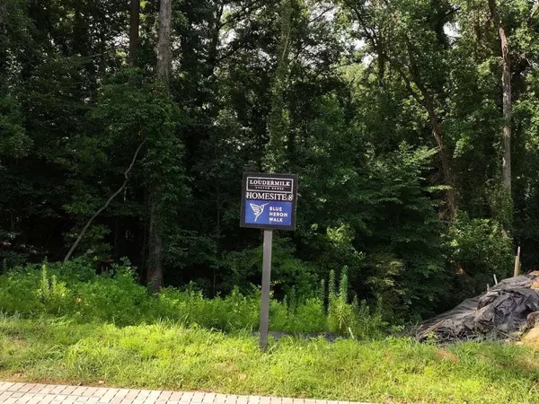 493 Emily Reed LN, Atlanta, GA 30342