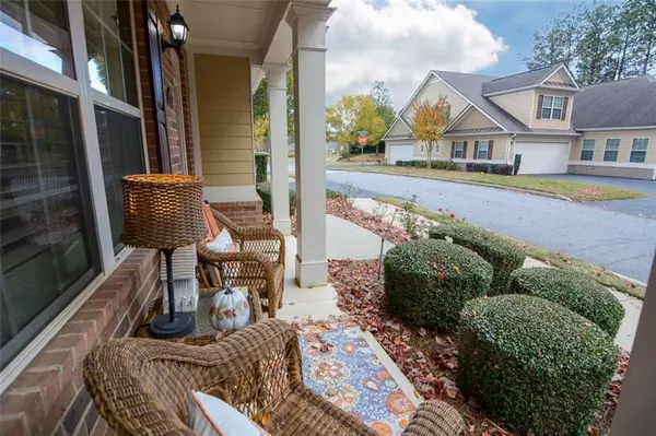 Cumming, GA 30041,910 BROOK KNOLL LN