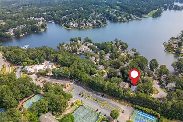 Alpharetta, GA 30005,1585 Spinnaker DR