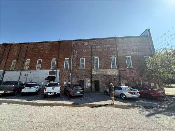 Rome, GA 30161,12 E 3 rd AVE